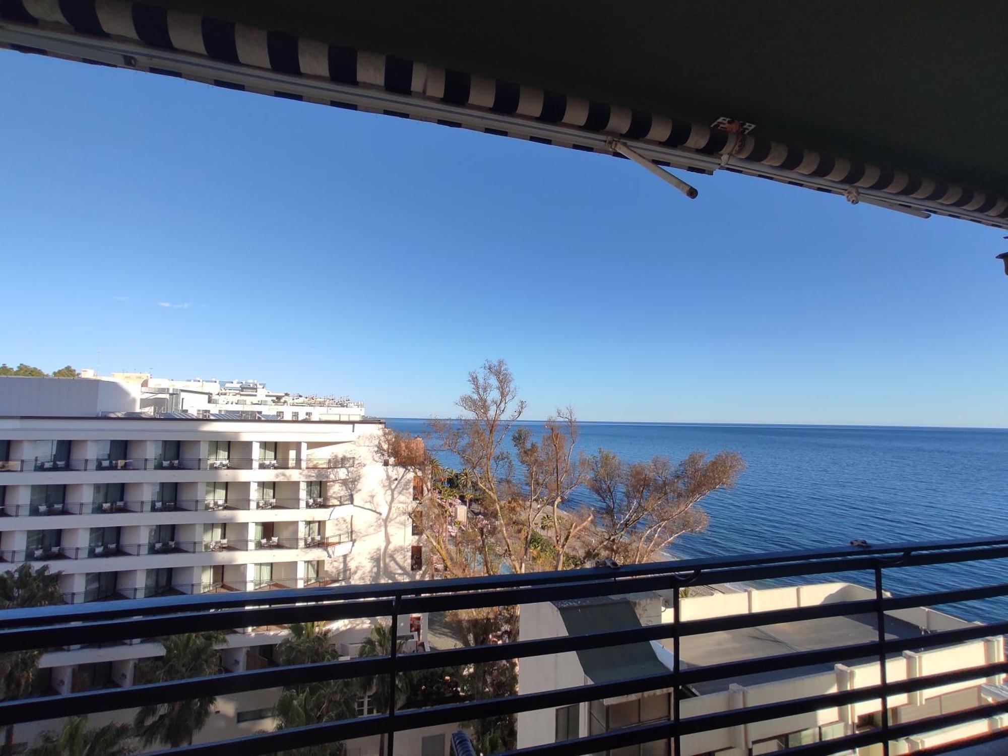 Apartamento En Primera Linea De Playa B Centro De Марбелья Экстерьер фото